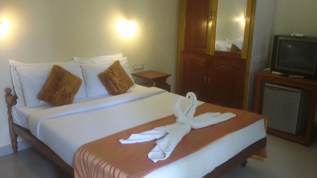 Hotel Grand Sea Kovalam Bagian luar foto